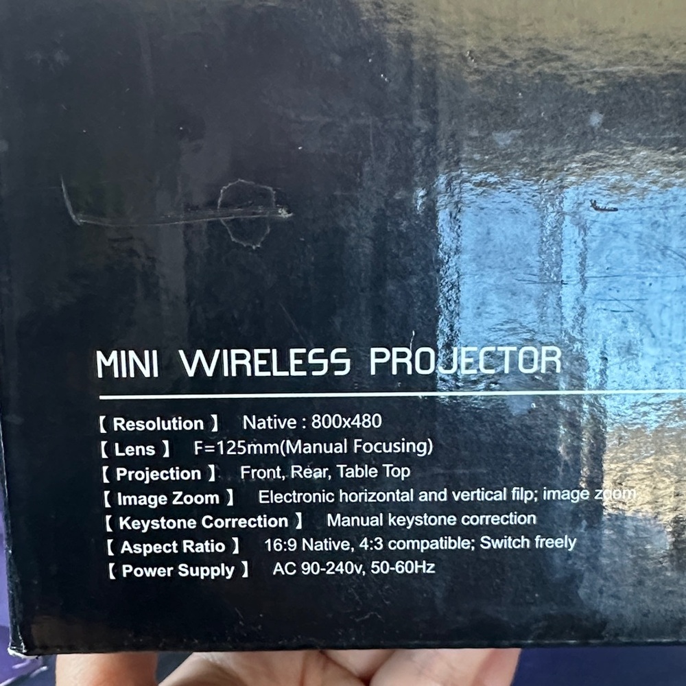GoXMGo Wireless Home Projector - Picture 11 of 11